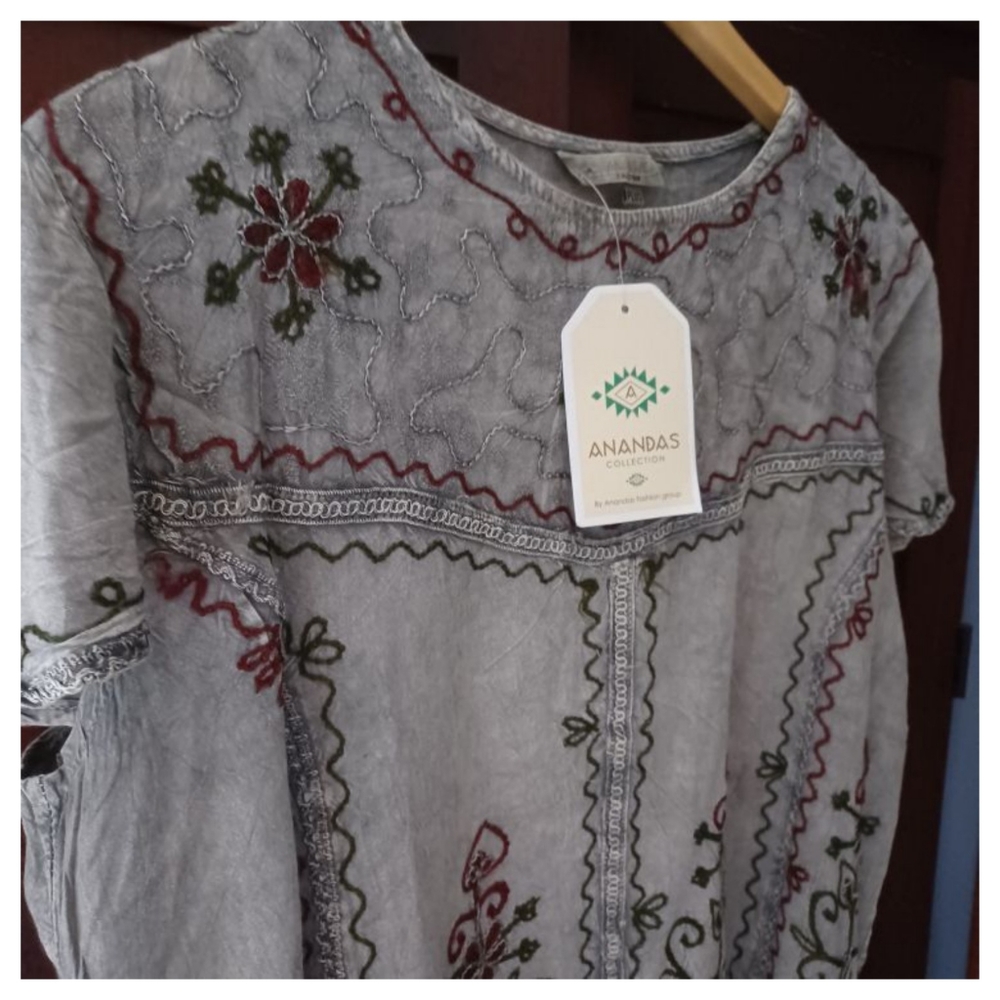 ANANDAS BLOUSE - Picture 7 of 9